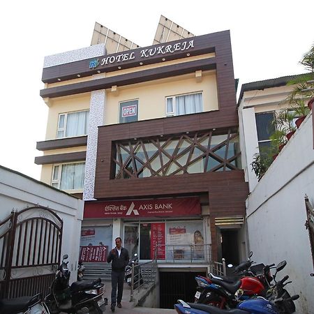 Oyo 8132 Hotel Kukreja 데라둔 외부 사진