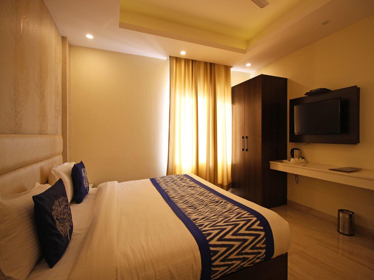 Oyo 8132 Hotel Kukreja 데라둔 외부 사진