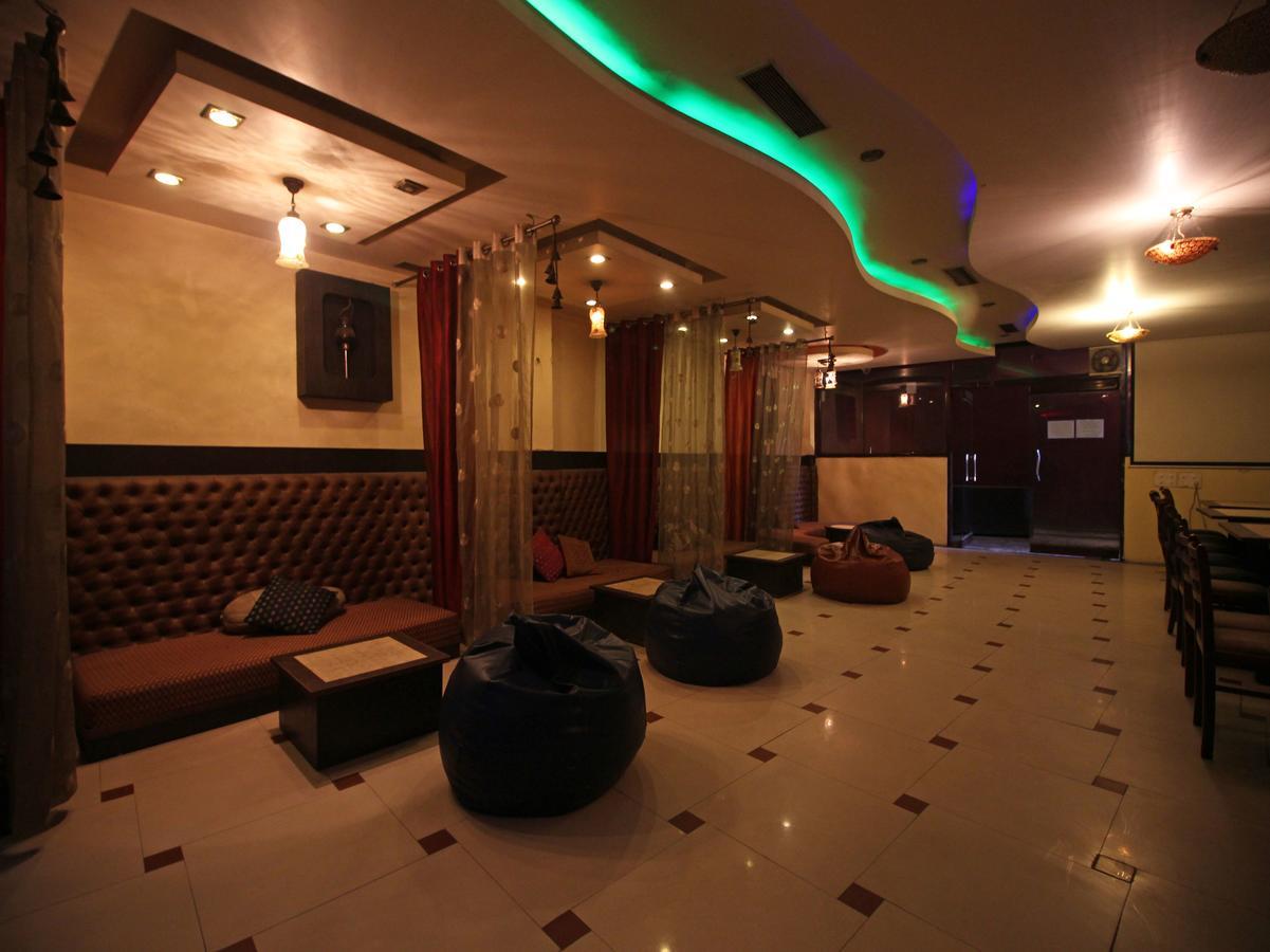 Oyo 8132 Hotel Kukreja 데라둔 외부 사진