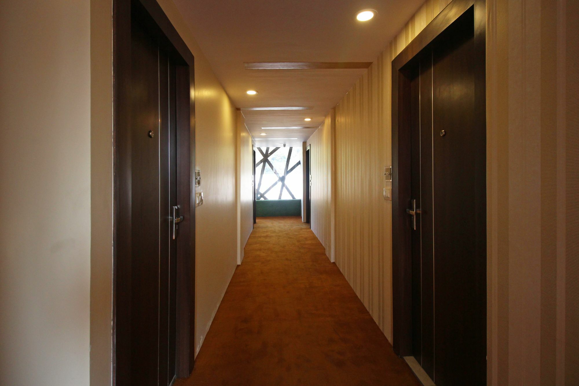 Oyo 8132 Hotel Kukreja 데라둔 외부 사진